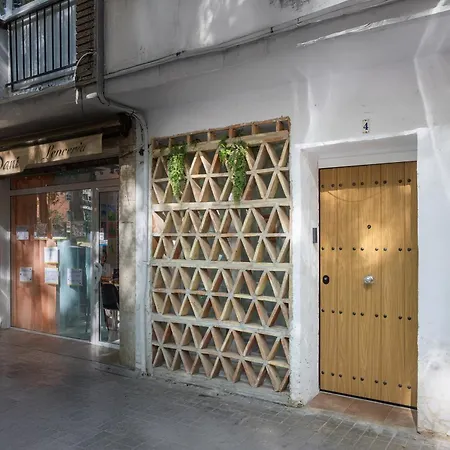 Ln4 - Loft Espacioso Y Acogedor Estudio Cerca Del Metro Zona Ayora Apartment *