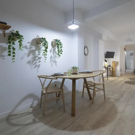 Ln4 - Loft Espacioso Y Acogedor Estudio Cerca Del Metro Zona Ayora Apartment