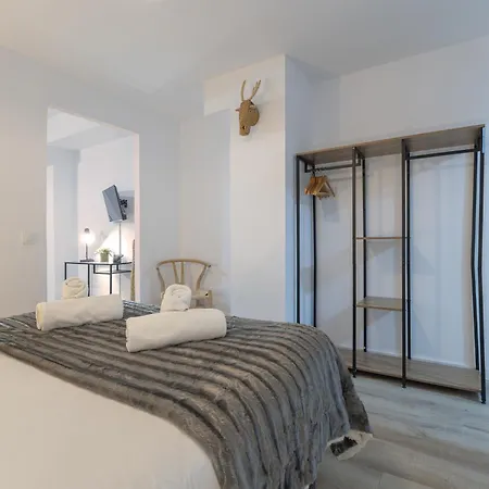 Apartment Ln4 - Loft Espacioso Y Acogedor Estudio Cerca Del Metro Zona Ayora