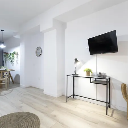 Apartment Ln4 - Loft Espacioso Y Acogedor Estudio Cerca Del Metro Zona Ayora Valencia