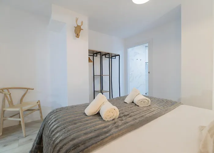 Ln4 - Loft Espacioso Y Acogedor Estudio Cerca Del Metro Zona Ayora 公寓 *