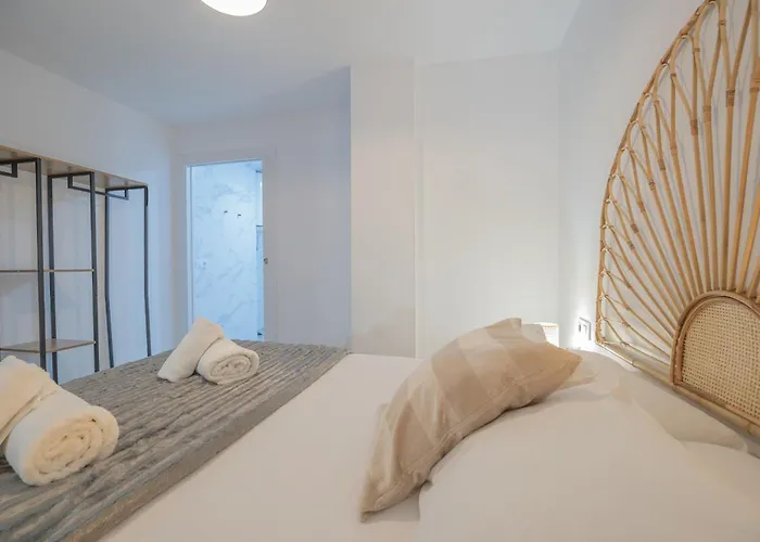 Ln4 - Loft Espacioso Y Acogedor Estudio Cerca Del Metro Zona Ayora 公寓 *