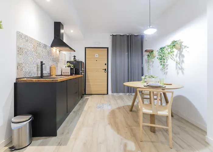 公寓 Ln4 - Loft Espacioso Y Acogedor Estudio Cerca Del Metro Zona Ayora