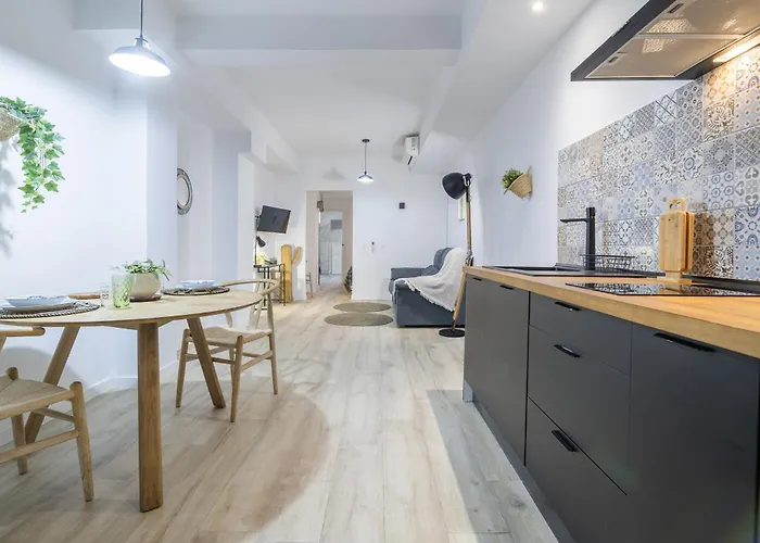 Ln4 - Loft Espacioso Y Acogedor Estudio Cerca Del Metro Zona Ayora * 瓦伦西亚
