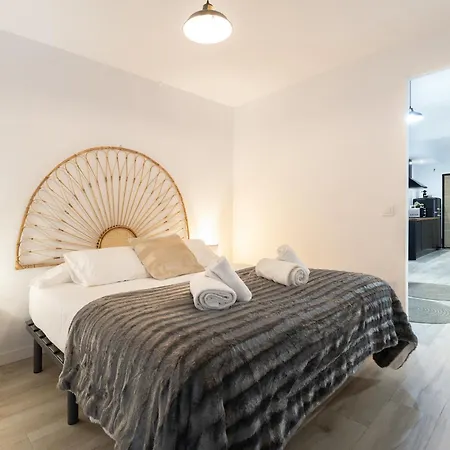 Apartment Ln4 - Loft Espacioso Y Acogedor Estudio Cerca Del Metro Zona Ayora *